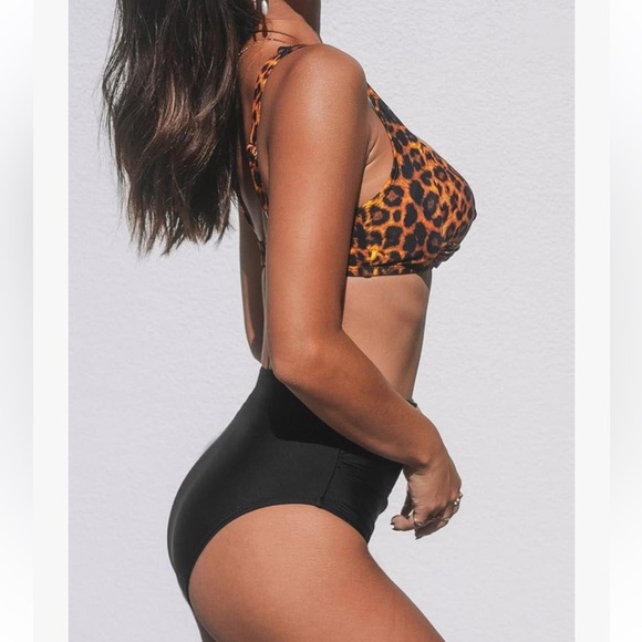 CUPSHE Women's High Waisted Tummy Control Twist Front Two Piece Bikini Set Small - Picture 2 of 9